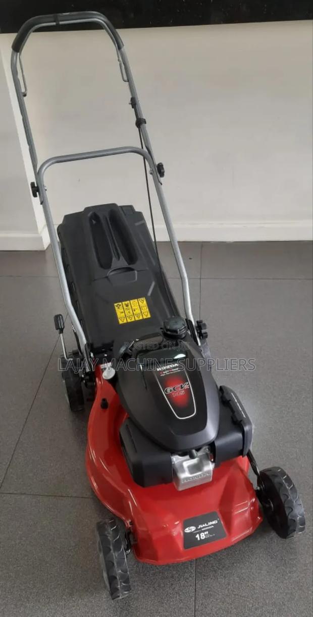 *Honda* Petrol Lawn Mower 144cc 18 Inches Hand Push