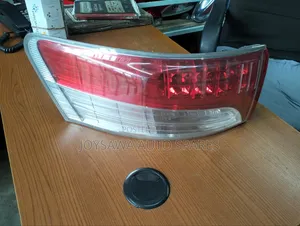 Toyota Avensis 2012 Taillight Xjapan(05-15)