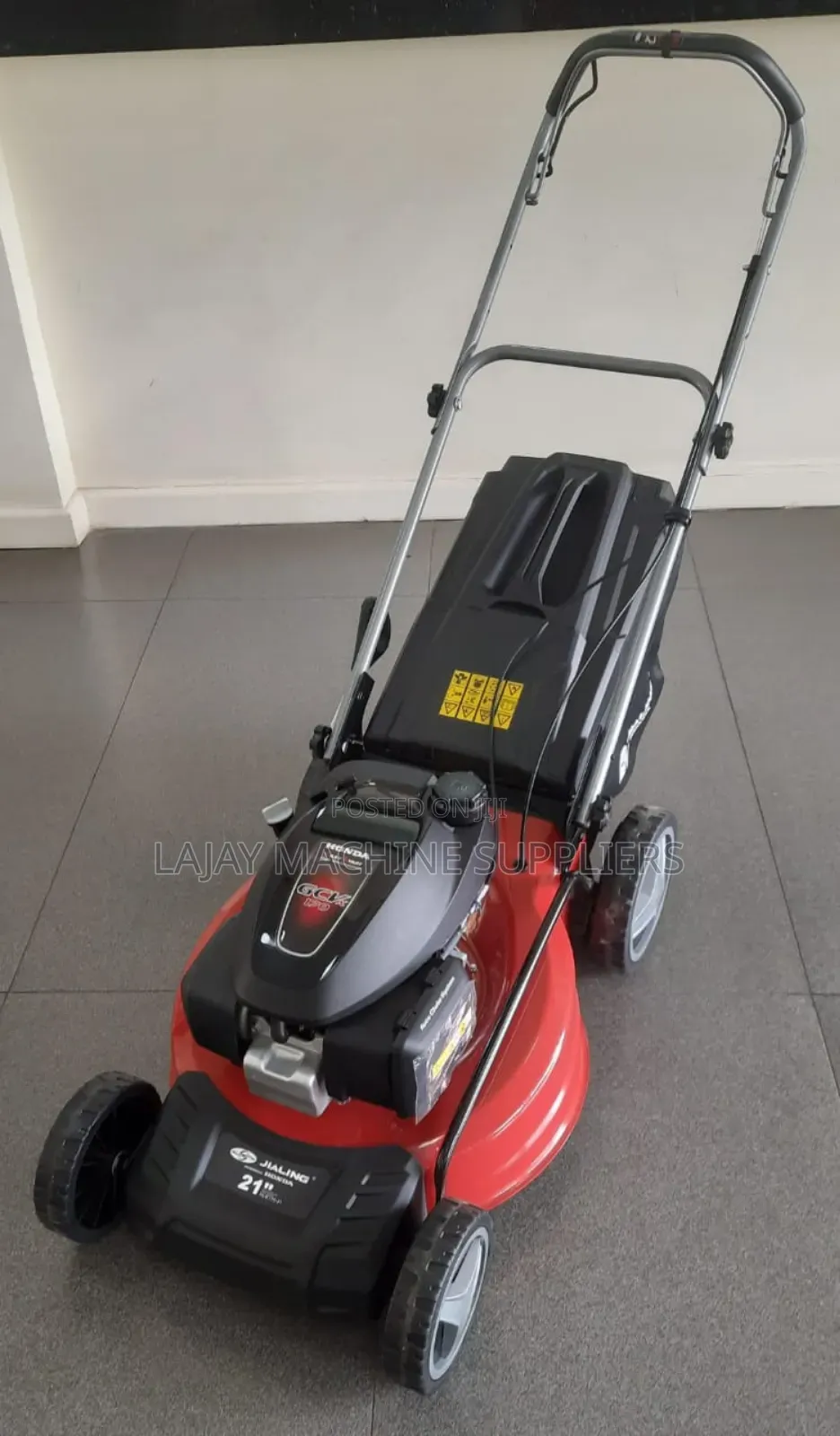 Honda Petrol Lawn Mower 163cc 21 Inches Self Propelled