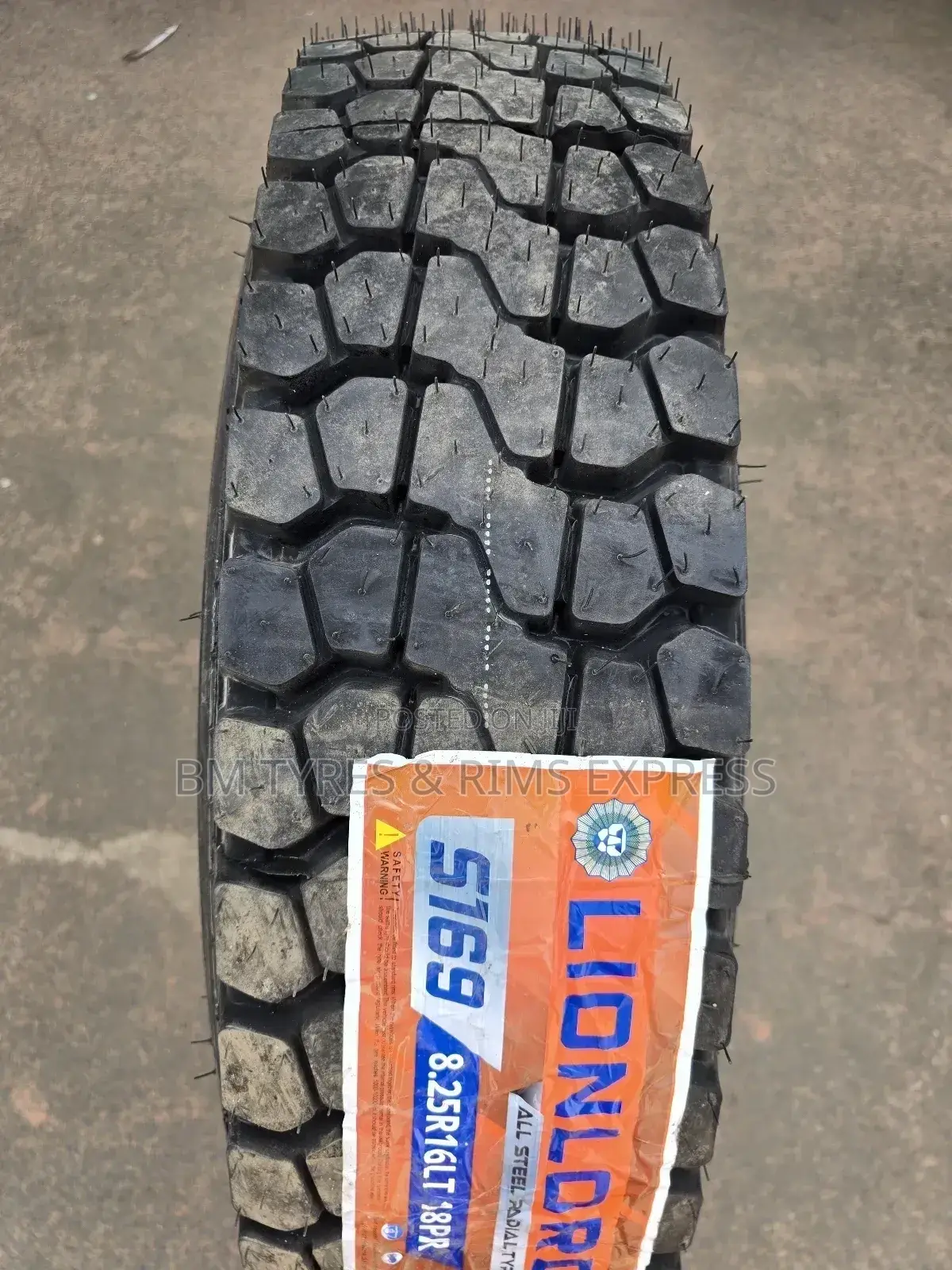825 R16 Lionlord Tyres (Diff) Commercial.
