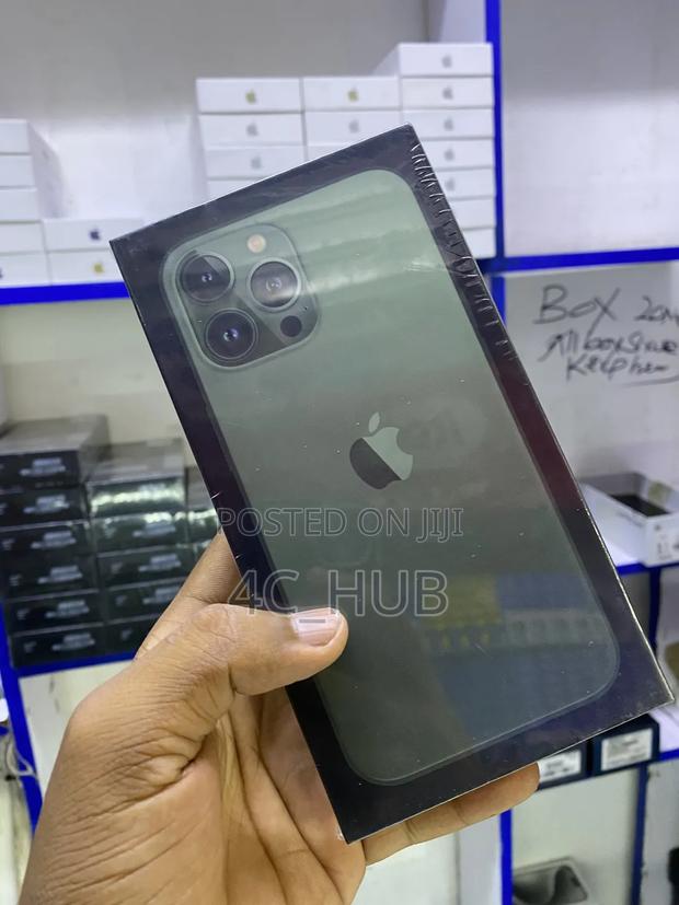 New Apple iPhone 13 Pro Max 256 GB Green - main view