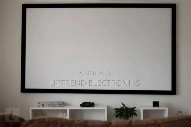 Premium Manual Screen 200×200 – Clear View for Bigger Rooms! - main view