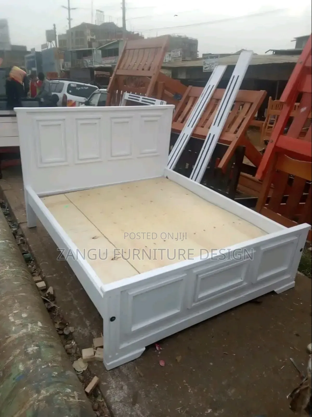 Recent Board Panel Beds on Special Offers 