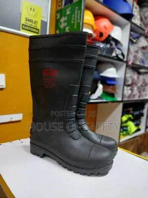 Heavy Duty Working Rain Gumboots in Soft Black