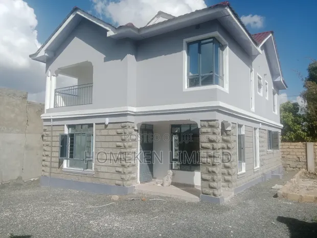 4bdrm Maisonette in Nkoroi for sale