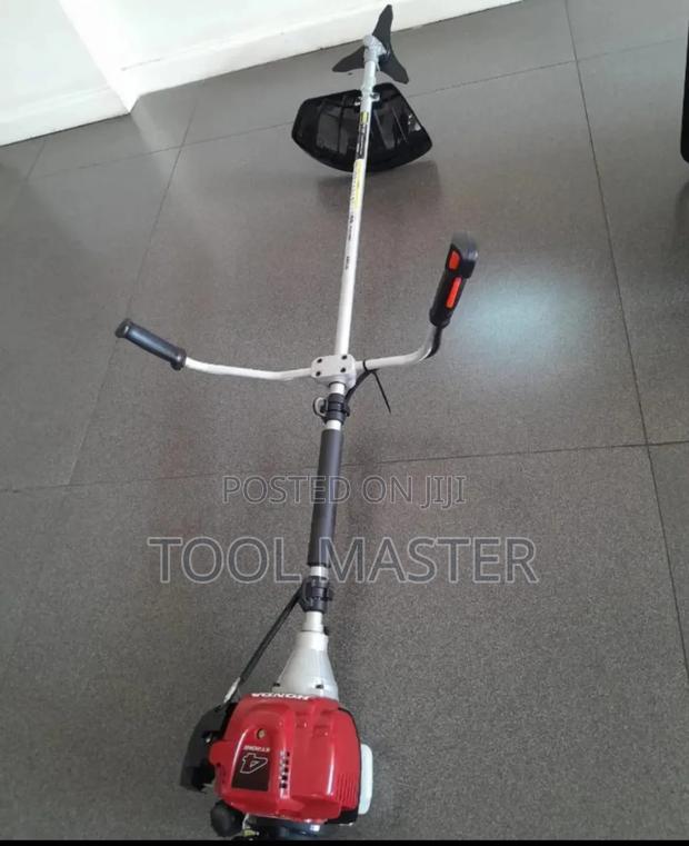 4 Stroke Brush Cutter/ Petrol Engine Brush Cutter - main view