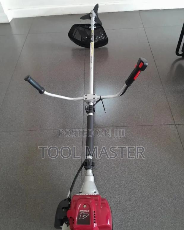 4 Stroke Brush Cutter/ Petrol Engine Brush Cutter - thumbnail 2