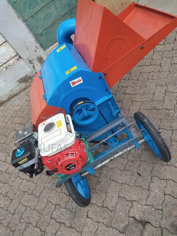 Farm Multi-Purpose Thresher Machine - thumbnail 3