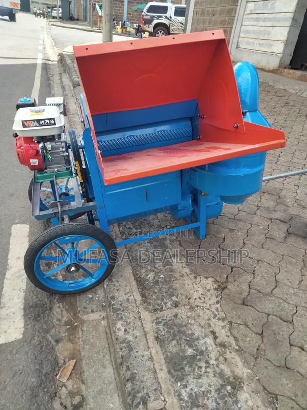 Engine-Driven Thresher Machine - thumbnail 3