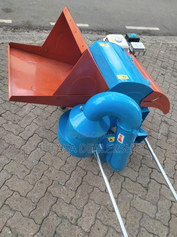 Gasoline Cereals Thresher Machine - main view