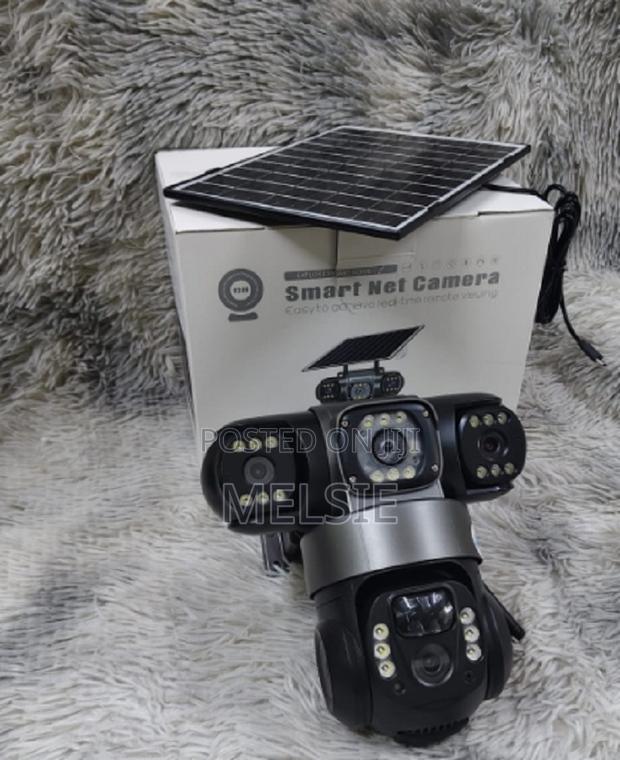 Triple Lens (Three) Solar Powered PTZ Solar Light 4g 4mp Triple Lens