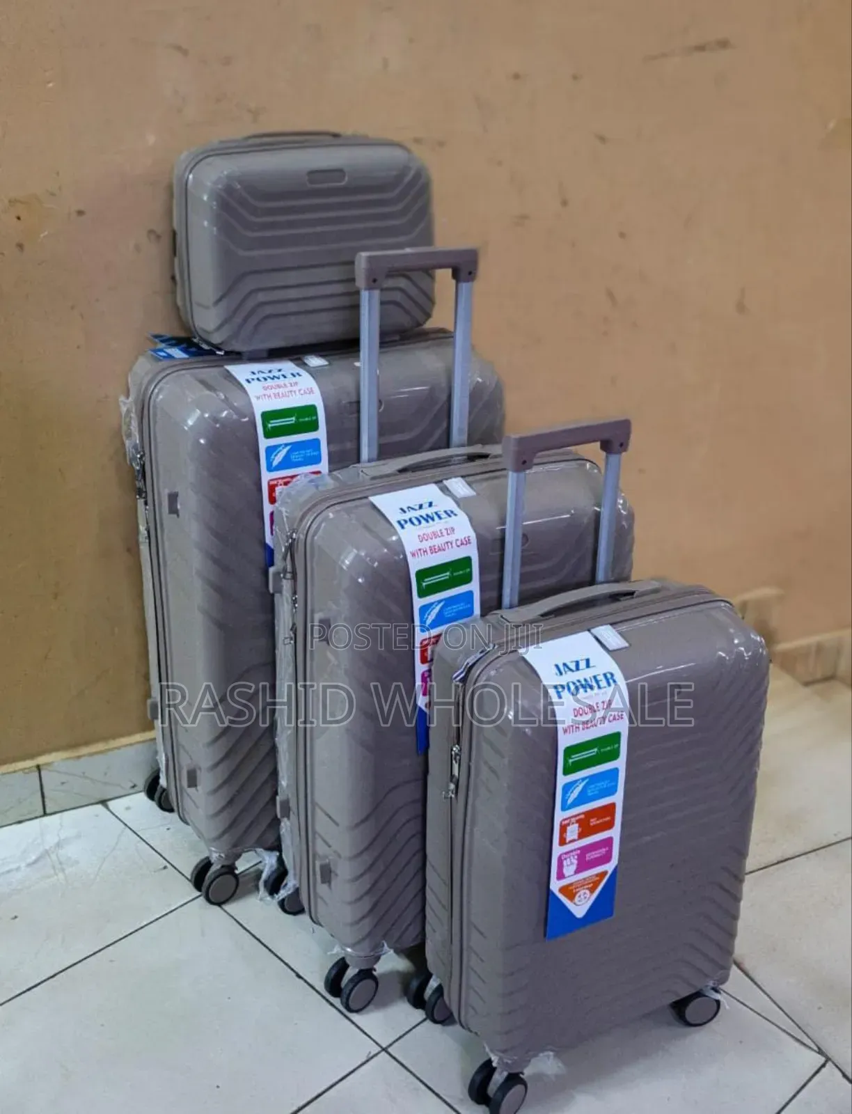 Brand New Four Pieces 4in1 Unbreakable Suitcases. Stocked