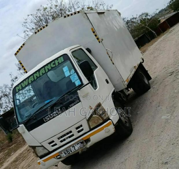 Quick Sale! Isuzu Nkr 2013 White
