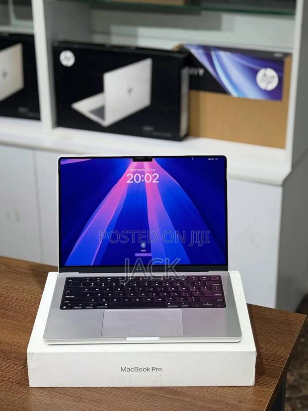 Laptop Apple MacBook Pro 2024 M4 14-Inch 16GB Apple M4 SSD 512GB