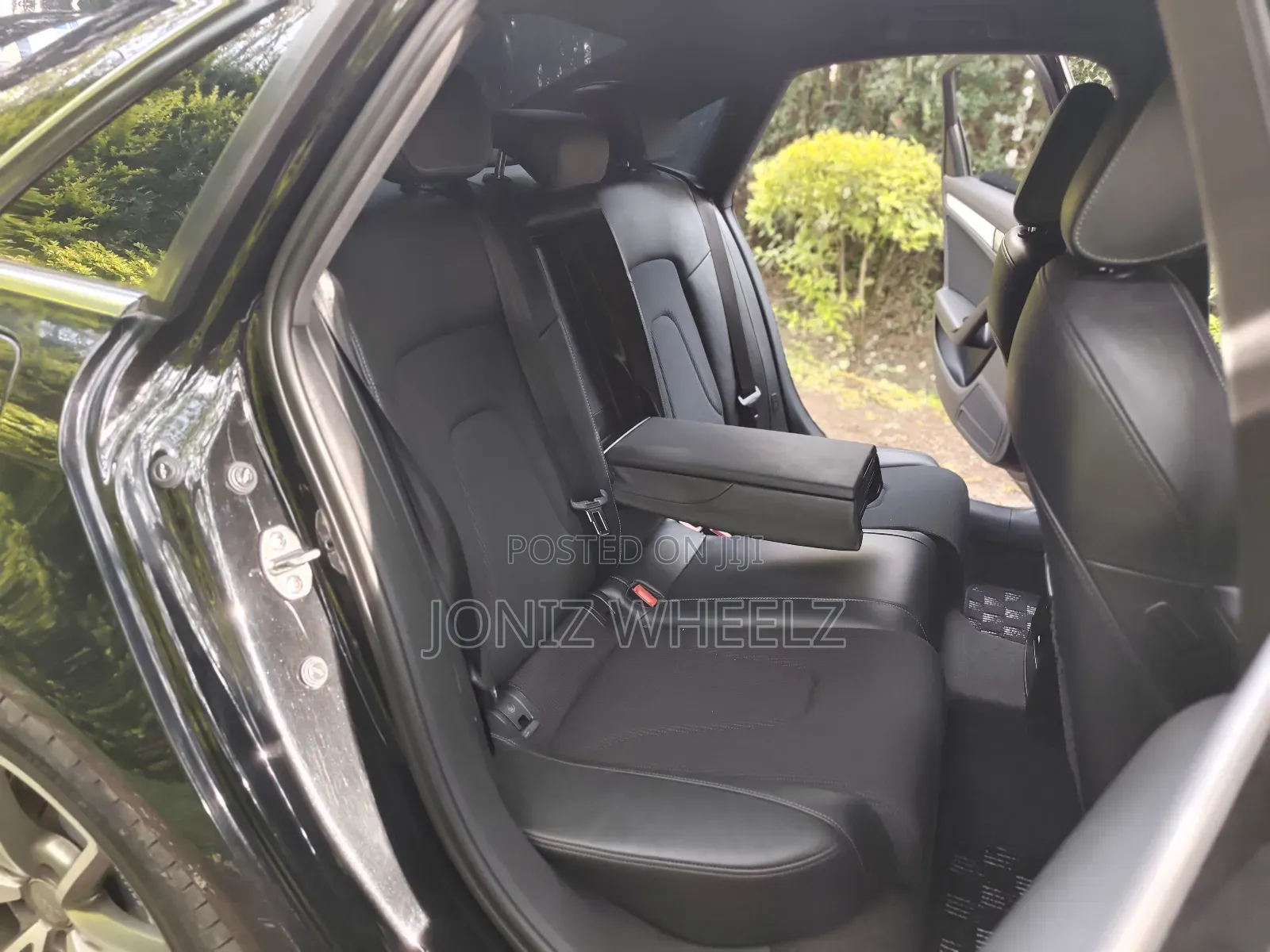 Audi A4 2.0T Premium FWD FrontTrak 2016 Black
