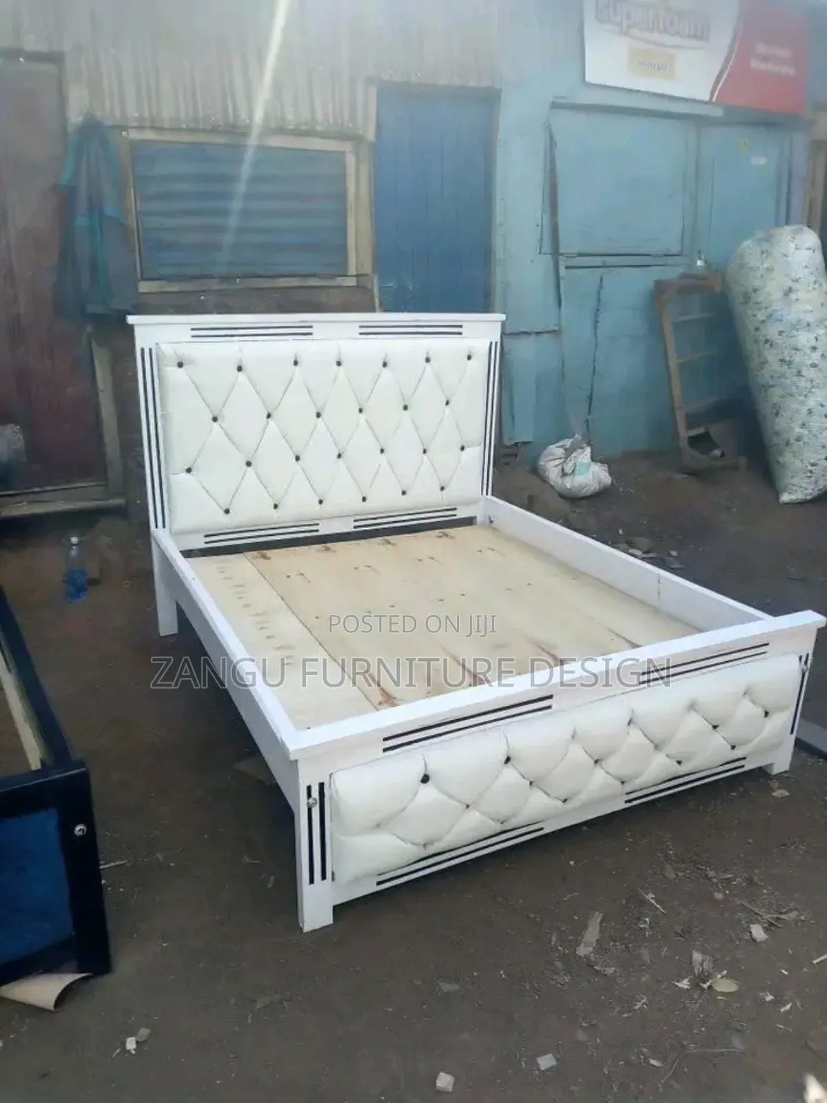 Present-Century Mocket Beds on Special Offers !!