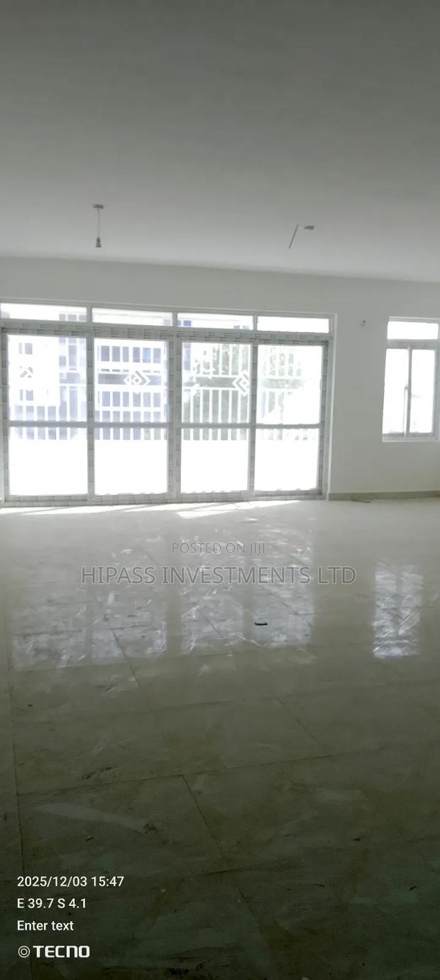 3bdrm Block of Flats in Kizingo for rent