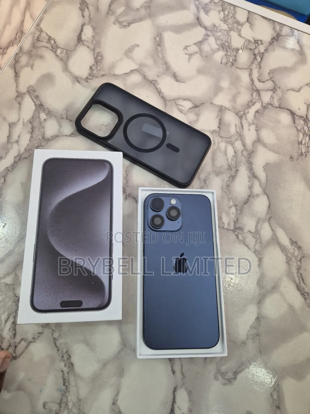 Apple iPhone 15 Pro Max 512 GB Blue - thumbnail 4