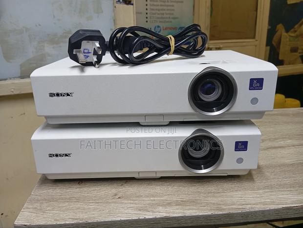 Sony Dx140 Projector – Bright Reliable Xga Projector