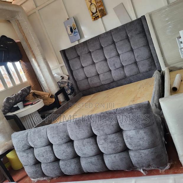 Grey Box Chester Bed