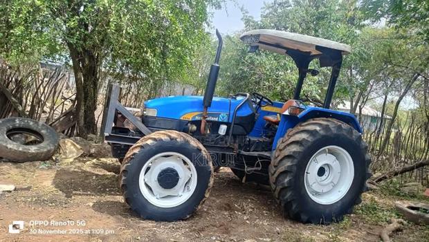 New Holland Tt75 2022 Model Tractor - thumbnail 2
