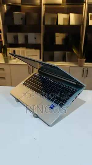 Laptop HP EliteBook 830 G8 8GB Intel Core I3 SSD 512GB