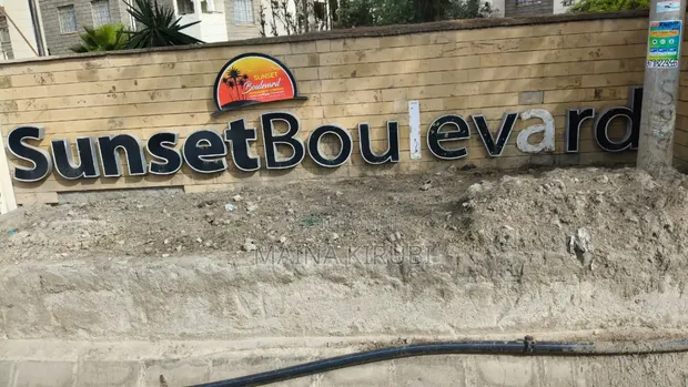 3bdrm Apartment in Sunset Boulevard, Gateway Mall Area for rent