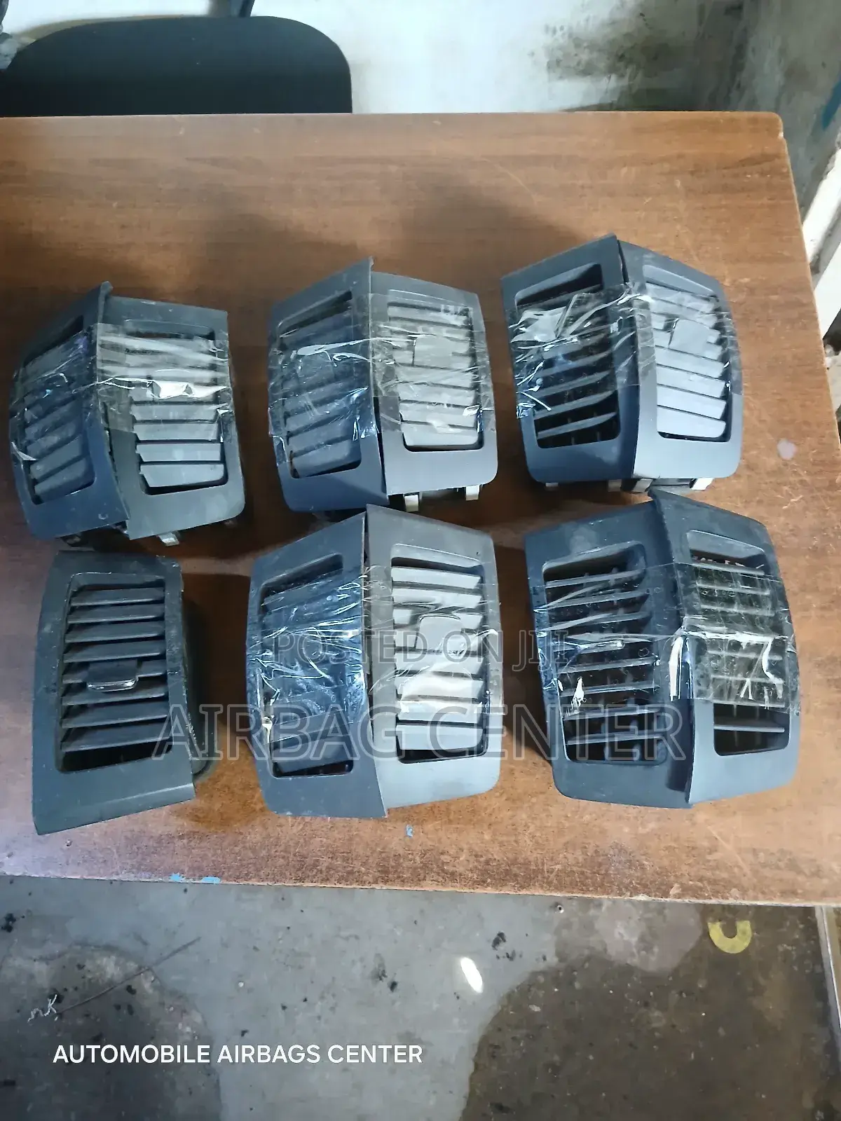 Premio 240/ Allion 240 Dashboard Airvents