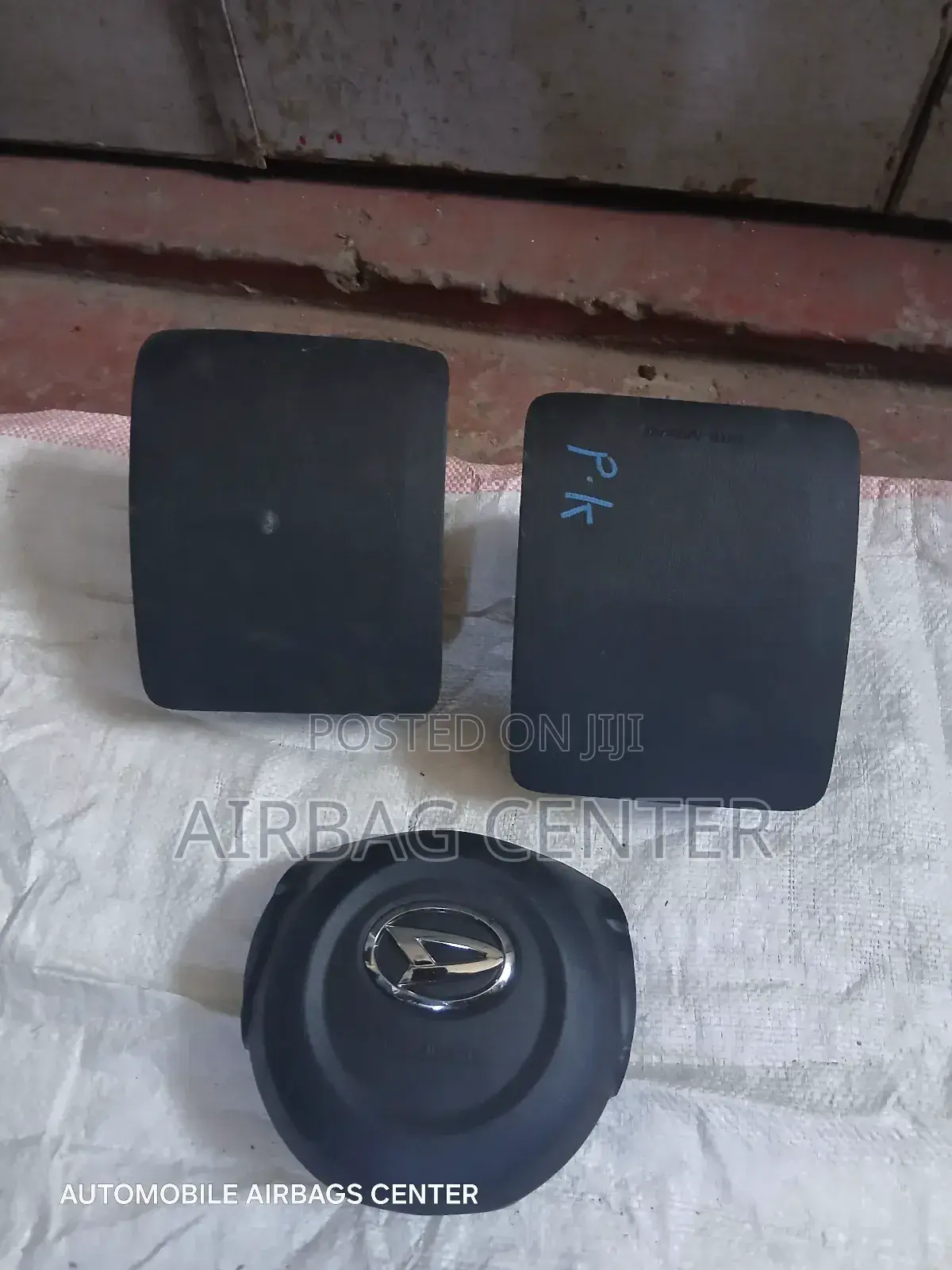 Daihatsu Move Dashboard and Steering Airbag