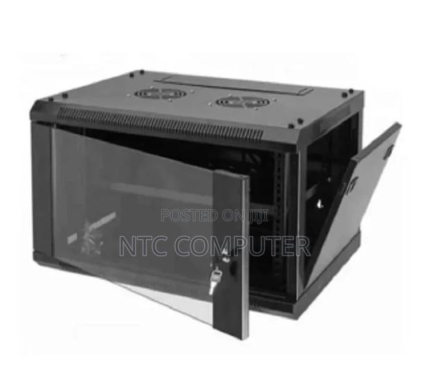 Data Lite 6u 600 X 450 Wall Mount Rack Cabinet.