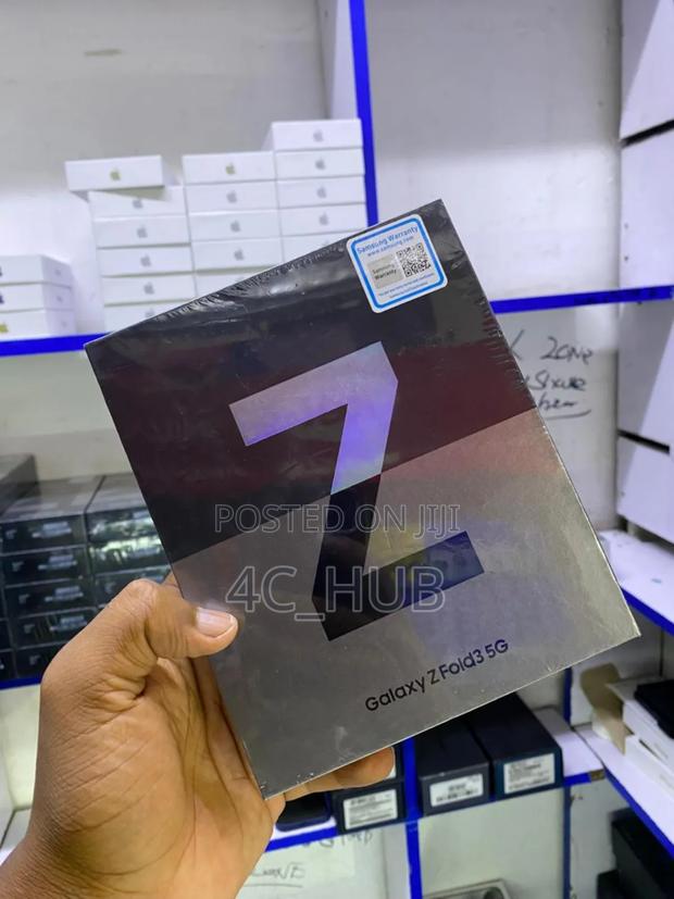 New Samsung Galaxy Z Fold 3 256 GB Black
