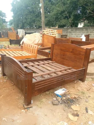 Solid Wooden Mahogany 5*6 Beds