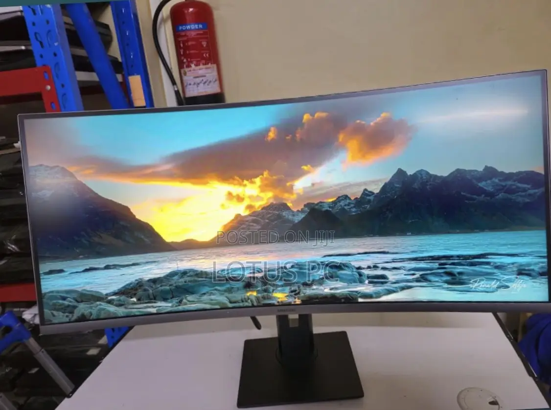 Samsung 34”Inch Curved
