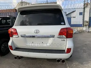 Toyota Land Cruiser 4.6 V8 ZX 2016 White