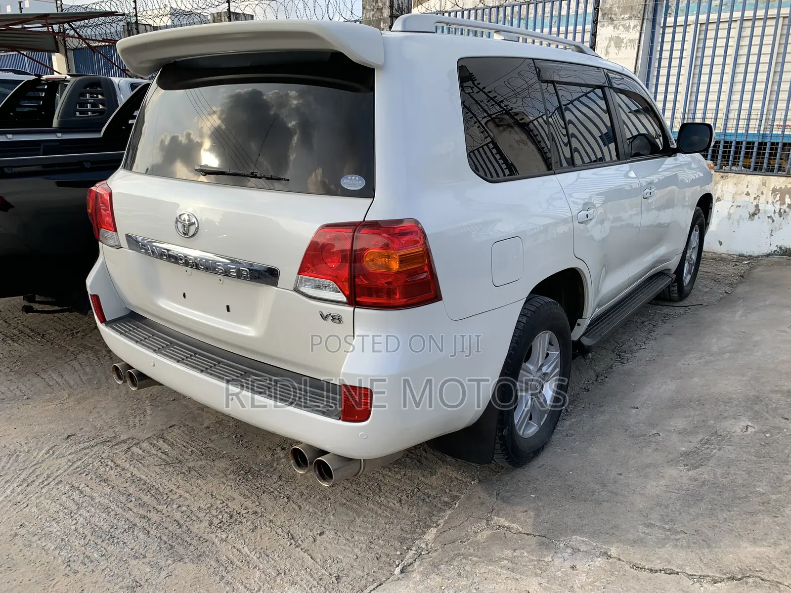 Toyota Land Cruiser 4.6 V8 ZX 2016 White