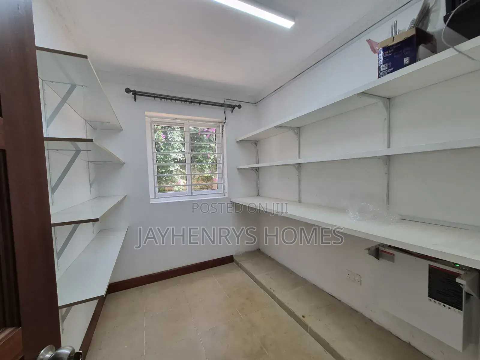5bdrm House in Rosslyn for rent