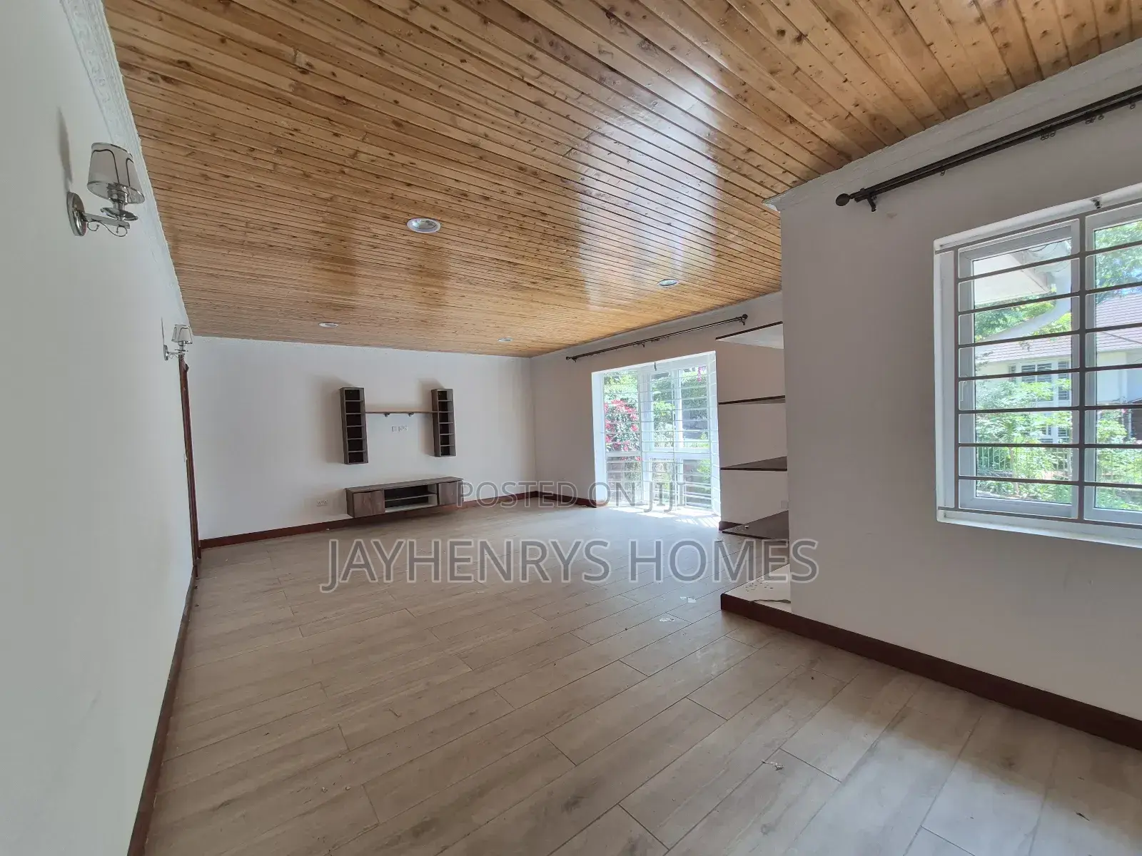 5bdrm House in Rosslyn for rent