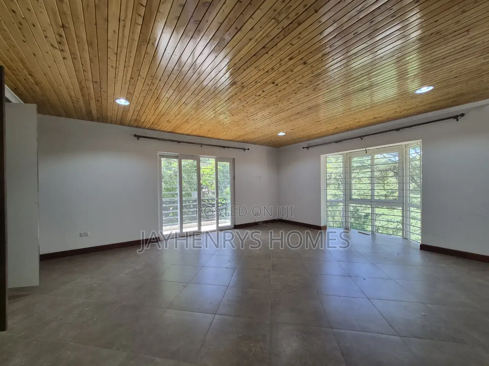 5bdrm House in Rosslyn for rent