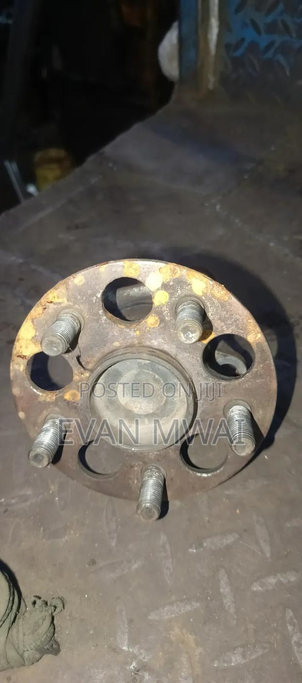 Toyota Ractis Rear Hub