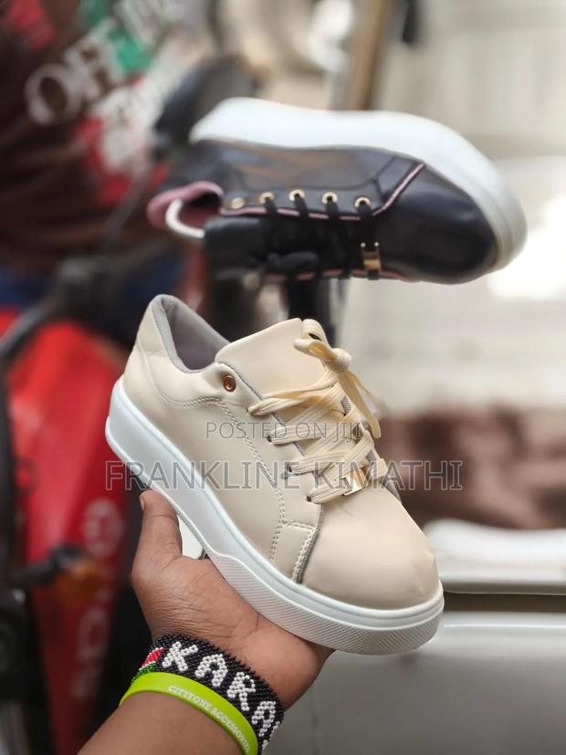 Fashion Sneakers Size 36-43. - thumbnail 2