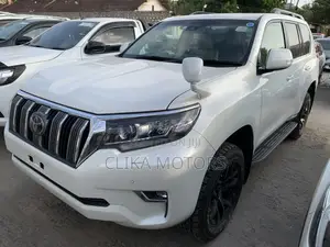 Toyota Land Cruiser Prado 2.8 2018 Off white
