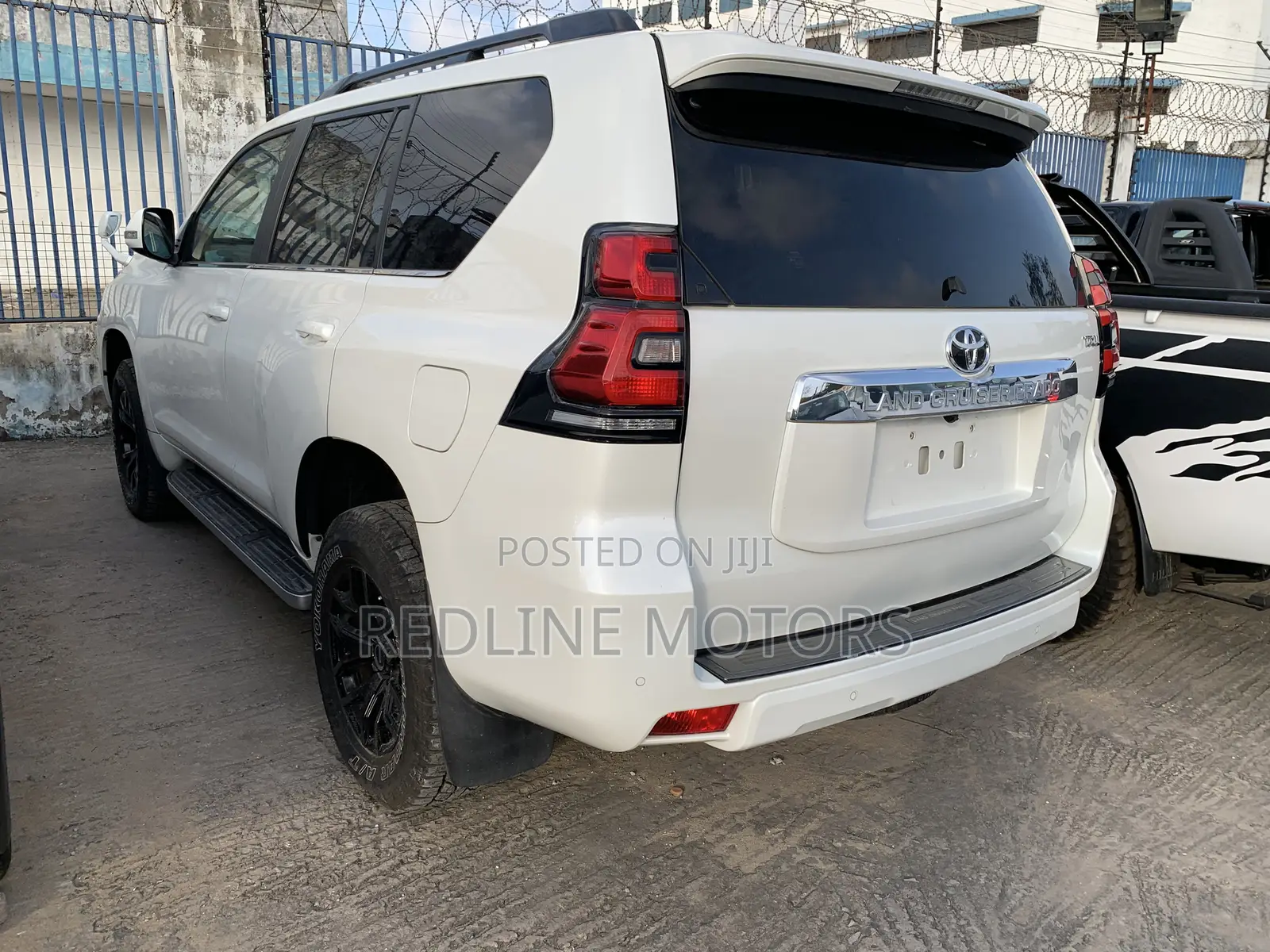 Toyota Land Cruiser Prado 2.8 2018 Off white