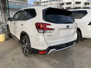 Subaru Forester 2018 White