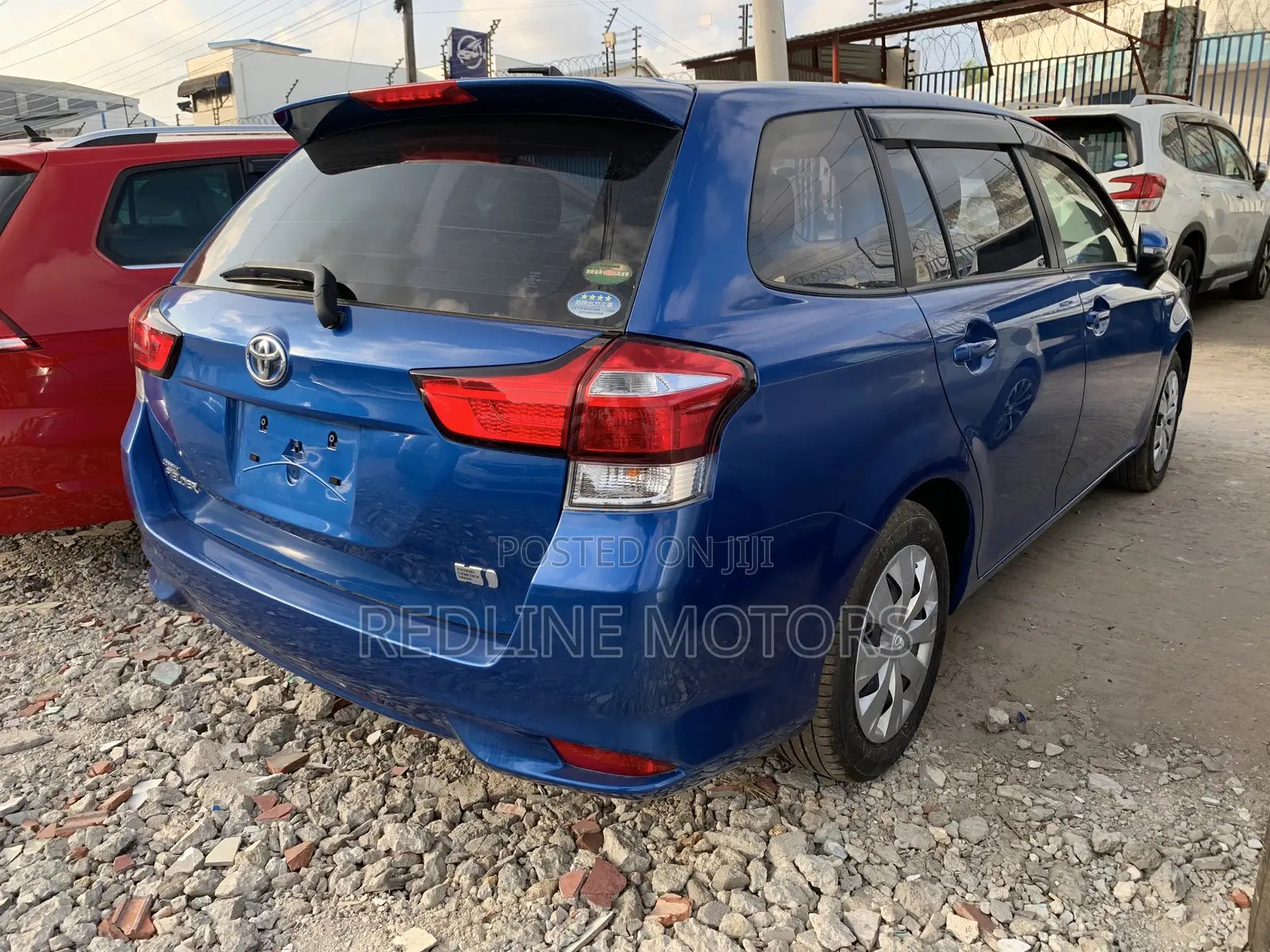 Toyota Corolla Fielder 1.5 Hybrid FWD 2018 Blue