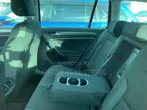 Volkswagen Golf 2018 Red