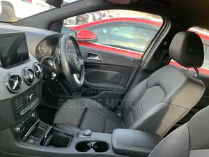Mercedes-Benz B-Class B180 Petrol 2018 Gray