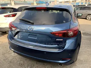 Mazda Axela 2018 Blue