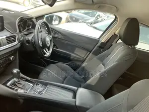 Mazda Axela 2018 Blue