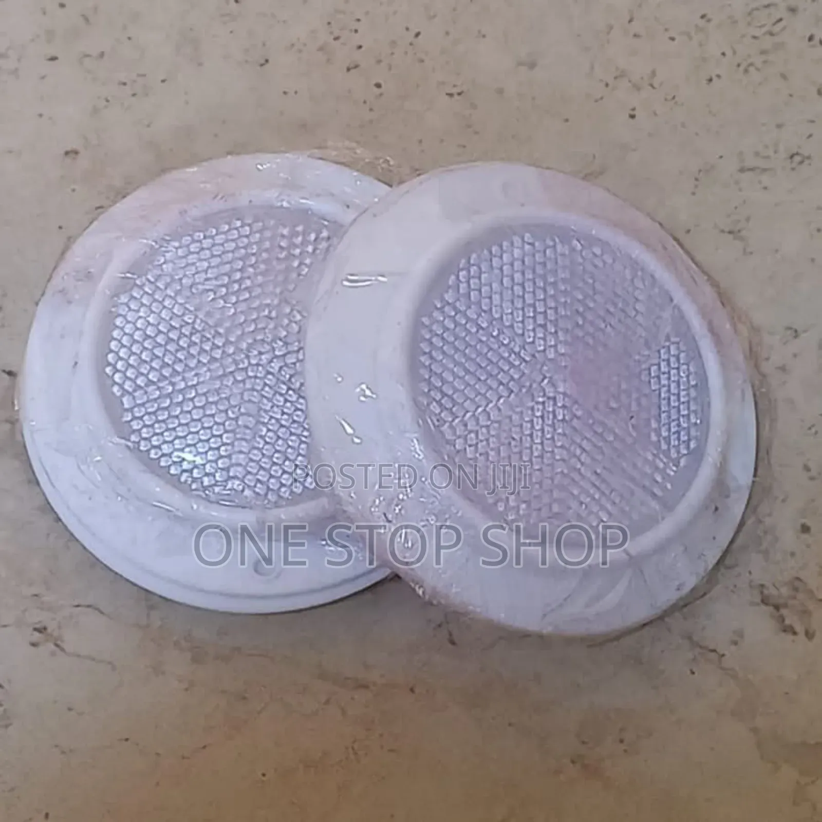 2pcs White Round Truck Reflectors