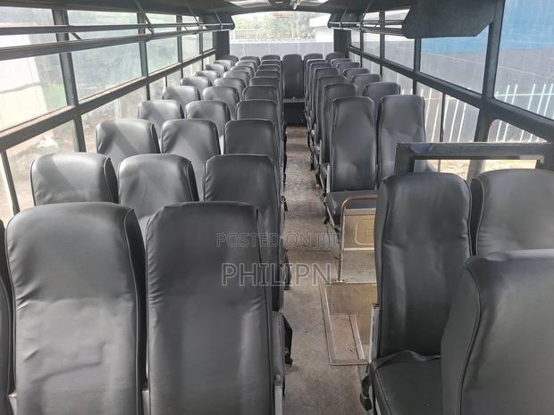 Isuzu Executive Bus 2009 Yellow - thumbnail 7
